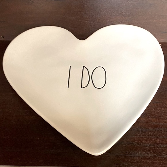 New Rae Dunn I Do Heart Plate - Picture 1 of 1